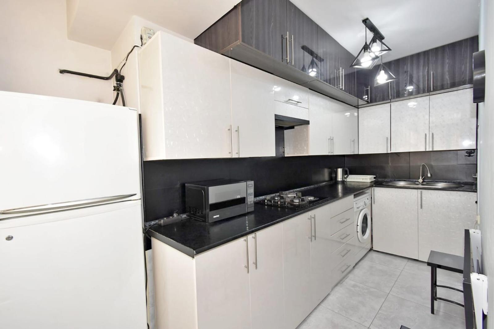 Luxury Spacious Apartment On Saryan Street.Centre Ереван Экстерьер фото